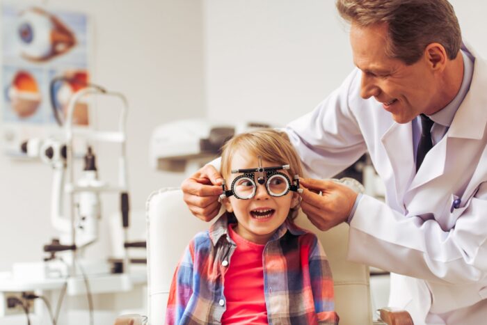 Oftalmologia pediátrica: 5 benefícios para a saúde visual do seu filho