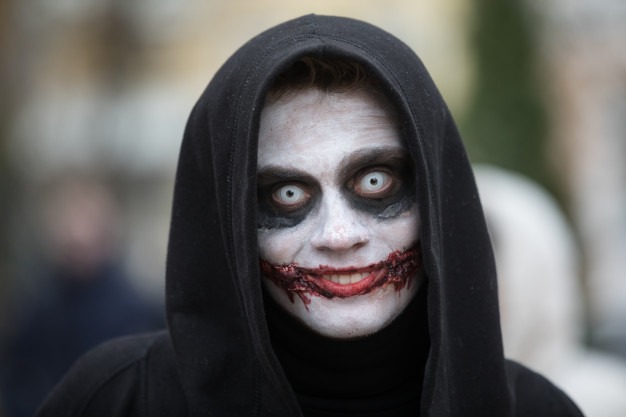 lente de contato halloween